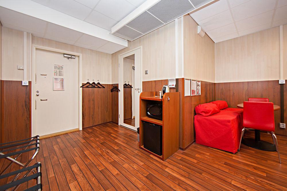Omena Loennrotinkatu 3* Helsinki