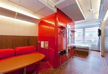 Hotelli Omena Loennrotinkatu 3*