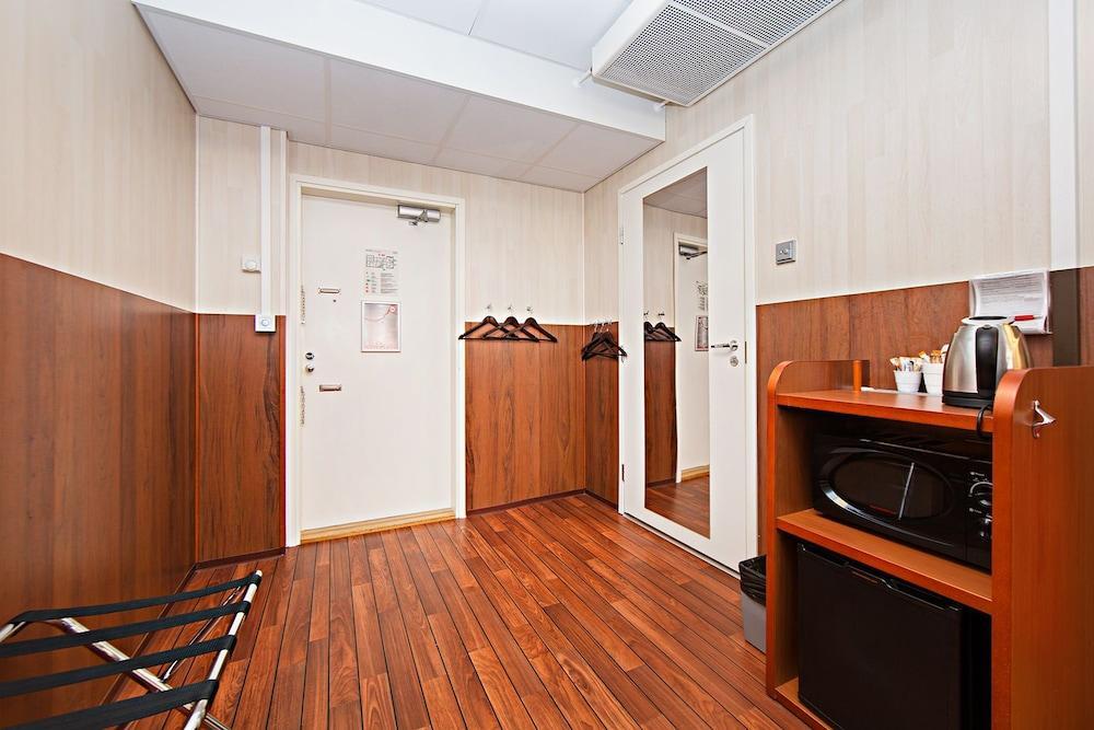 Omena Loennrotinkatu 3* Helsinki